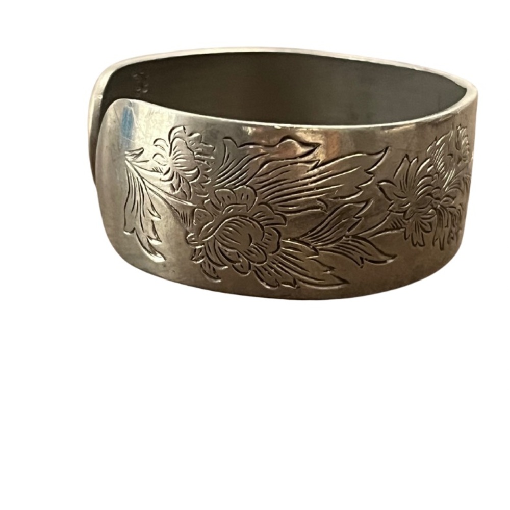 1206 Kirk Stieff Chrysanthemum Pewter Cuff Bracelet - Picture 4 of 6